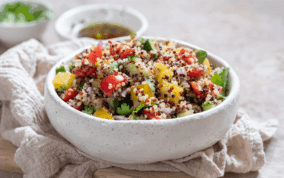 Ensalada de quinoa con espárragos y tomates
