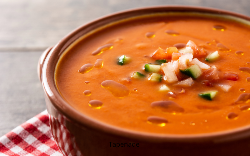 Gazpacho de tomate con toque de pimiento asado